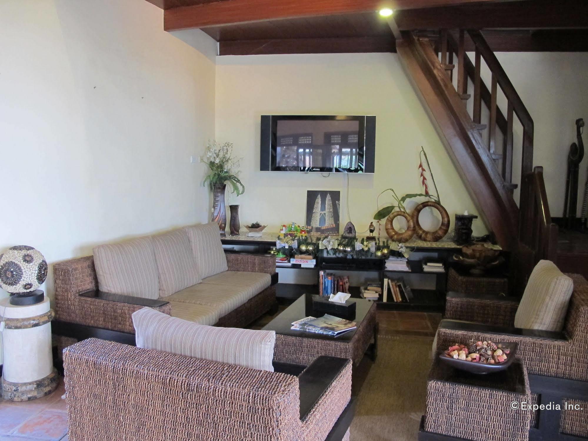 Utopia Resort & Spa Puerto Galera Exteriör bild