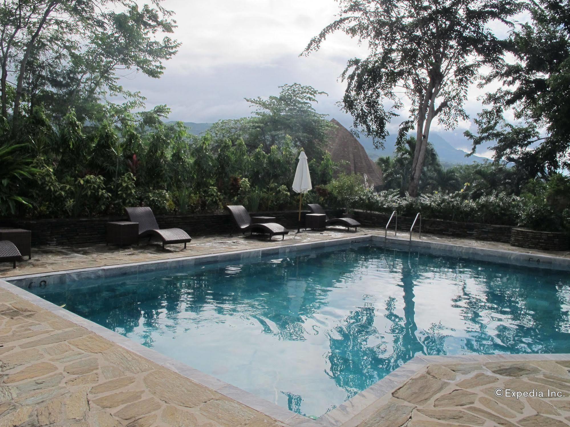 Utopia Resort & Spa Puerto Galera Exteriör bild