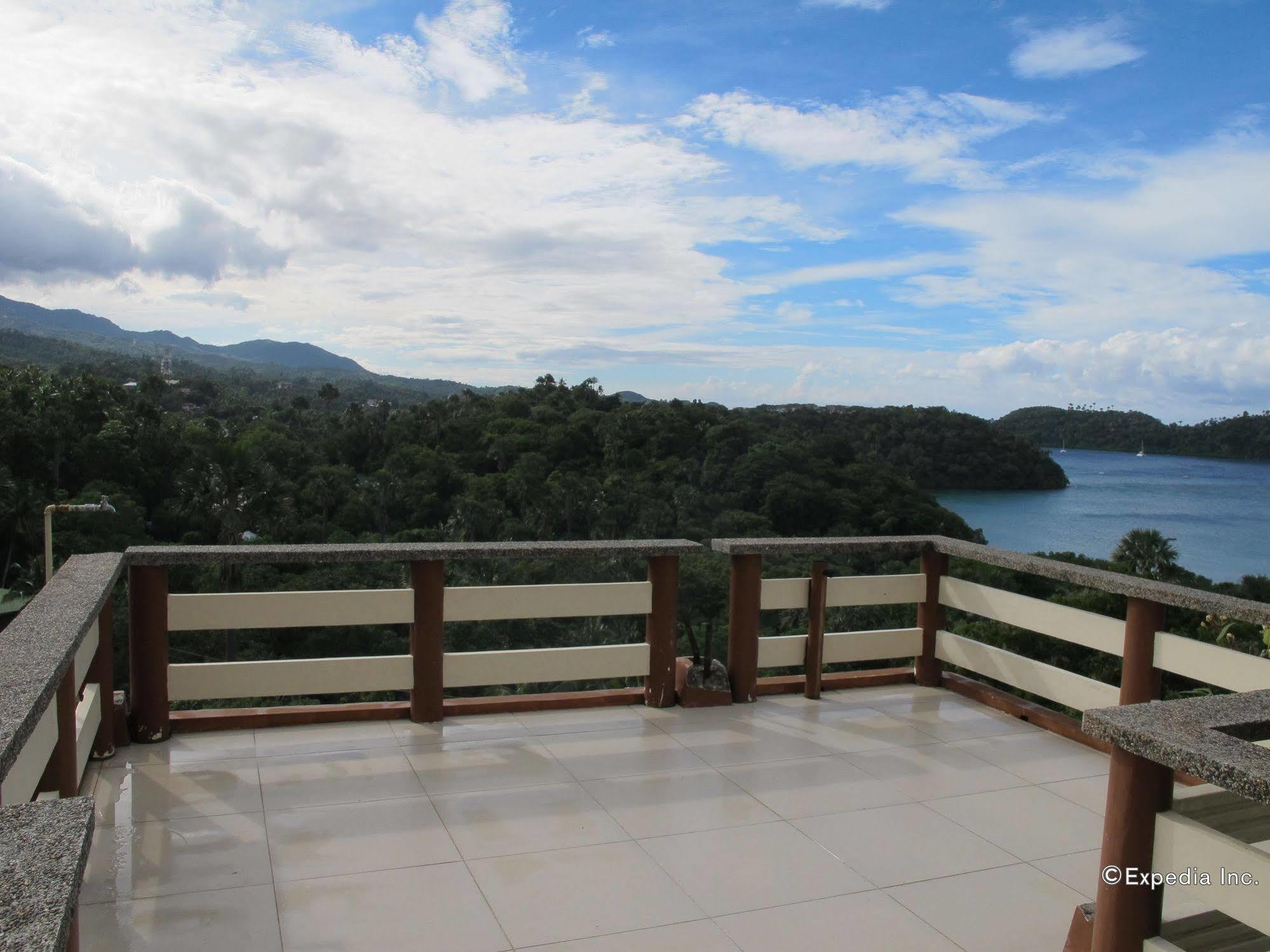 Utopia Resort & Spa Puerto Galera Exteriör bild